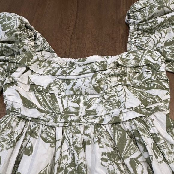 Abercrombie Women’s Emerson Poplin Puff Sleeve Floral Green and White Mini Dress - Picture 4 of 6